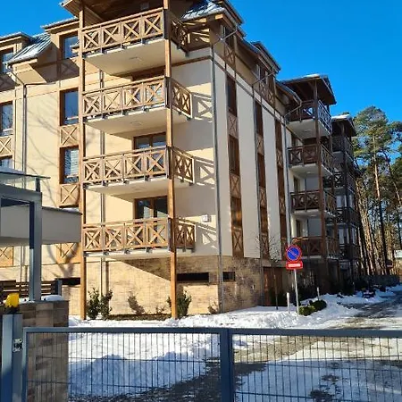 Park 2 Apartment *